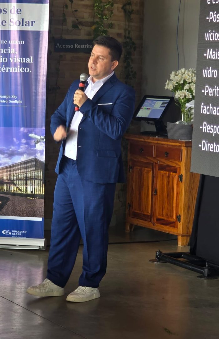 23c3900b-2f94-4892-b95a-243e9235a794